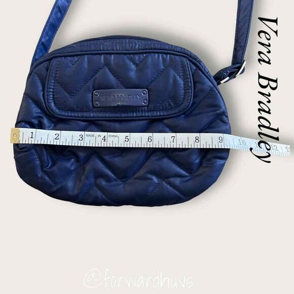 Vera Bradley Blue Quilted Crossbody Bag - Stylish and Practical - Picture 5 of 12